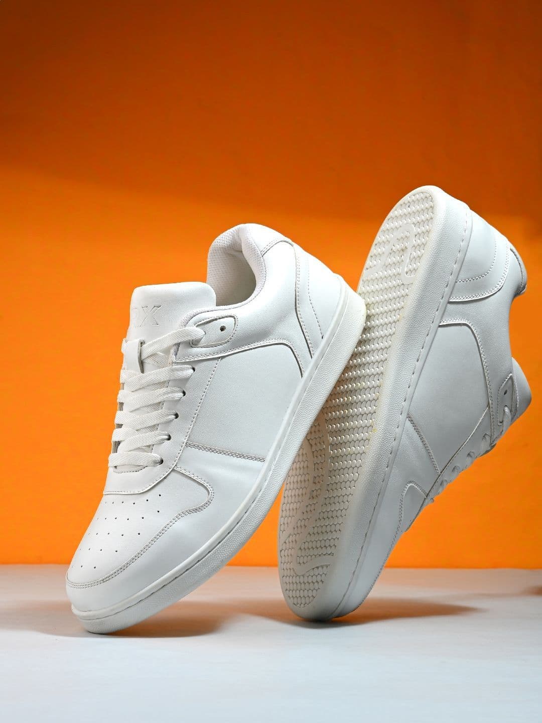 HRX by Hrithik Roshan Solid Unisex Sneakers 1